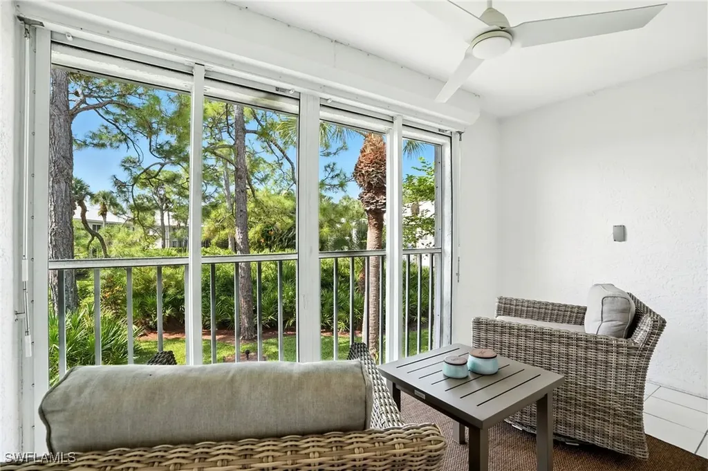 876 Gulf Pavilion Drive Naples FL 34108