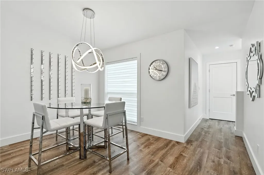 876 Gulf Pavilion Drive Naples FL 34108