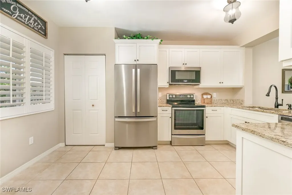 10020 Maddox Lane Bonita Springs FL 34135