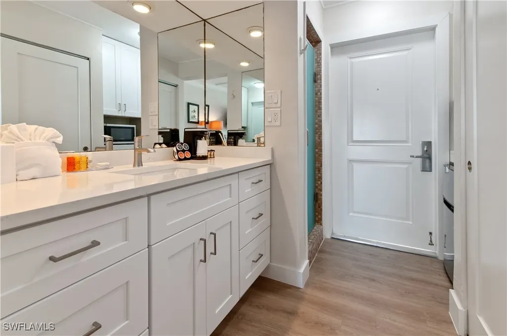 900 Broad Avenue S Naples FL 34102