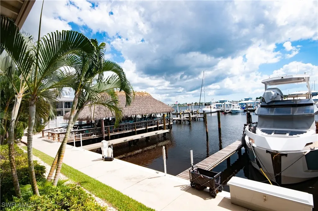 900 Broad Avenue S Naples FL 34102