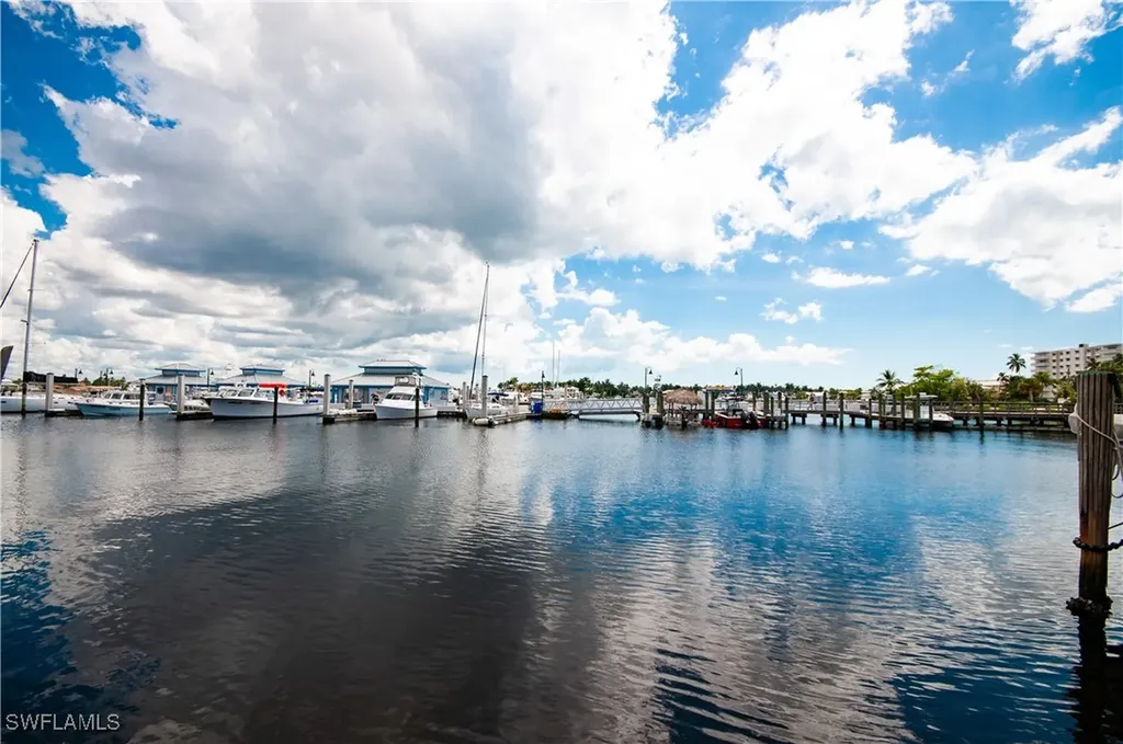 900 Broad Avenue S Naples FL 34102