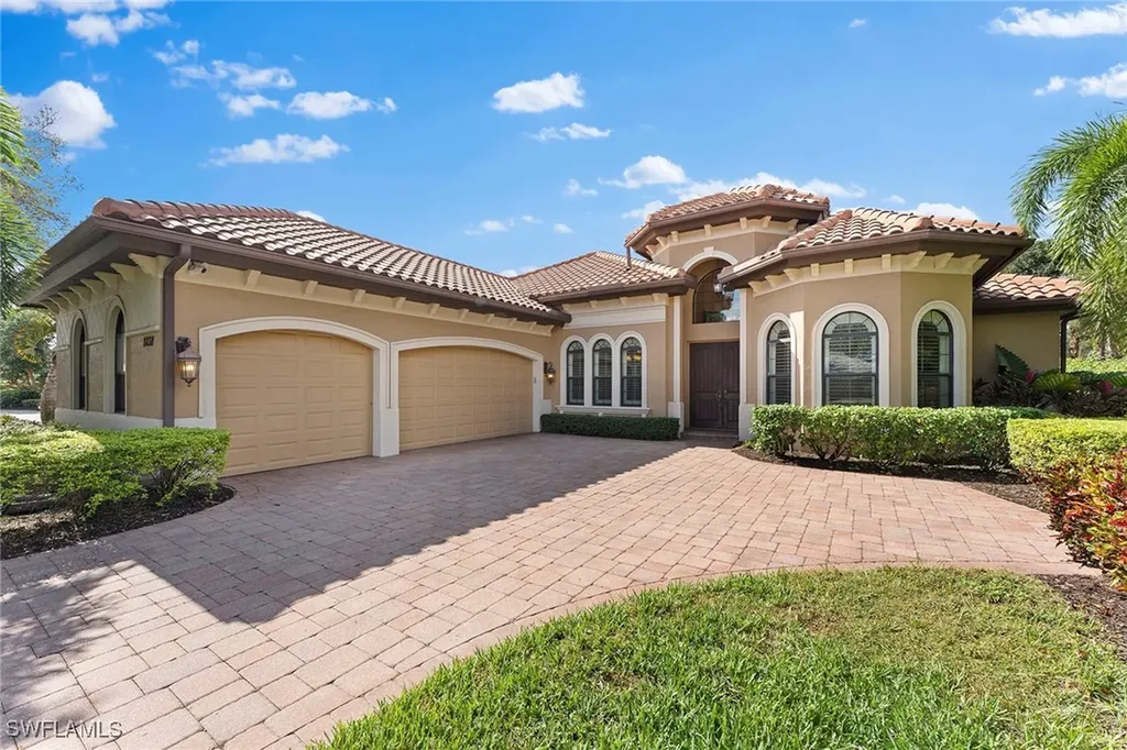 8838 Lely Island Circle Naples FL 34113
