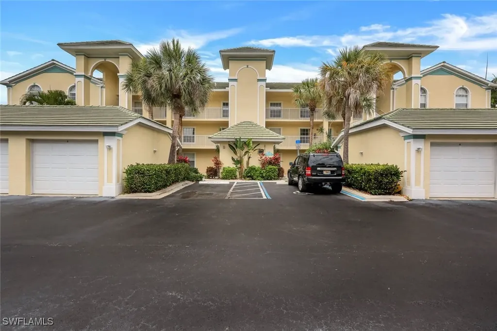 15505 Cedarwood Lane Naples FL 34110