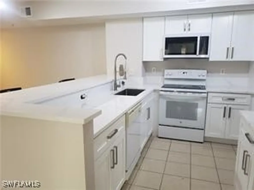 1830 Florida Club Circle Naples FL 34112