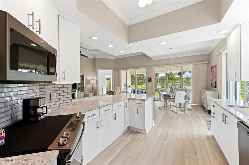 7042 Toscana Court Naples FL 34114
