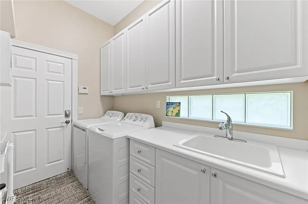 7042 Toscana Court Naples FL 34114