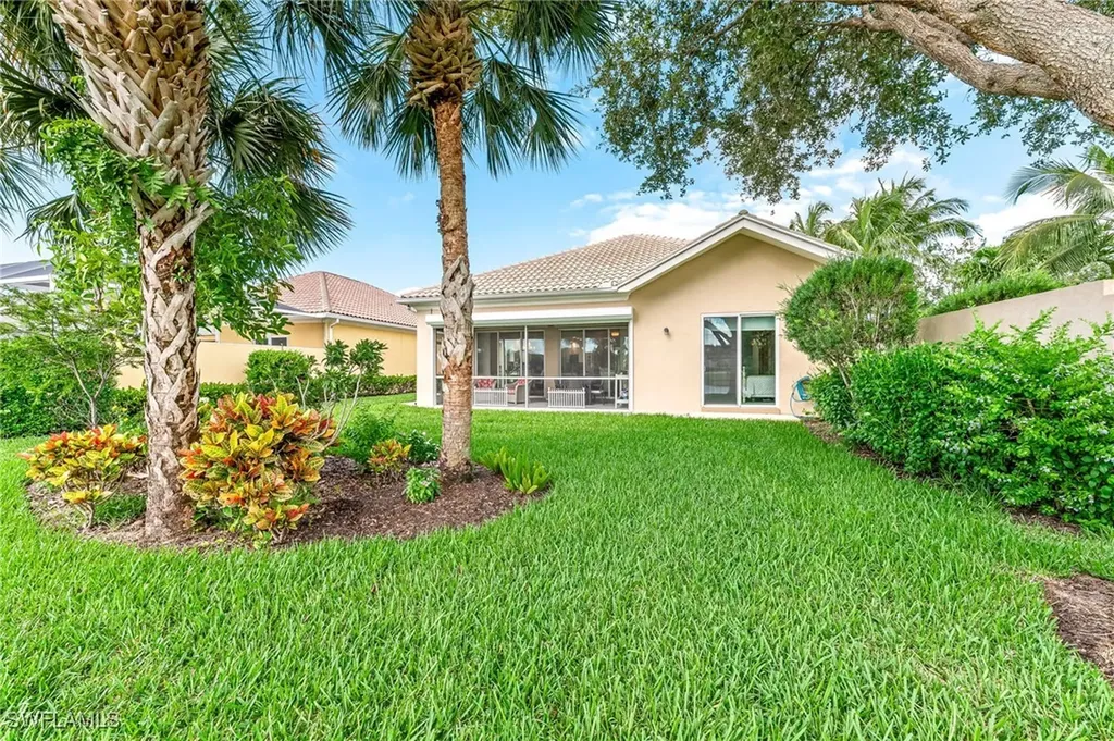 7042 Toscana Court Naples FL 34114