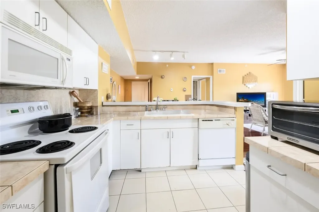 1865 Florida Club Drive Naples FL 34112