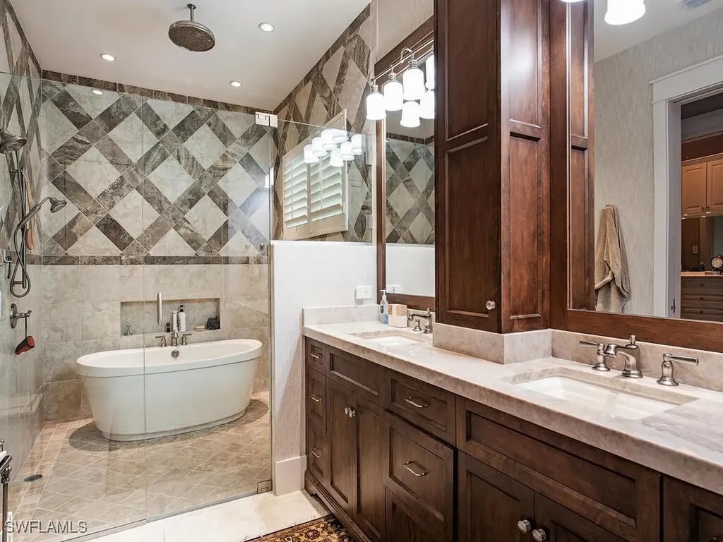 1482 2nd Avenue S Naples FL 34102