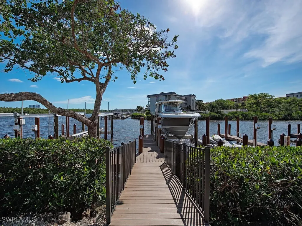 1482 2nd Avenue S Naples FL 34102