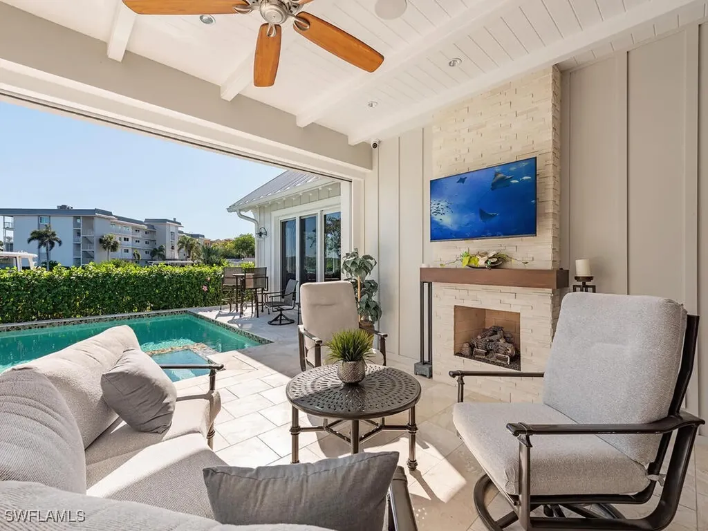 1482 2nd Avenue S Naples FL 34102