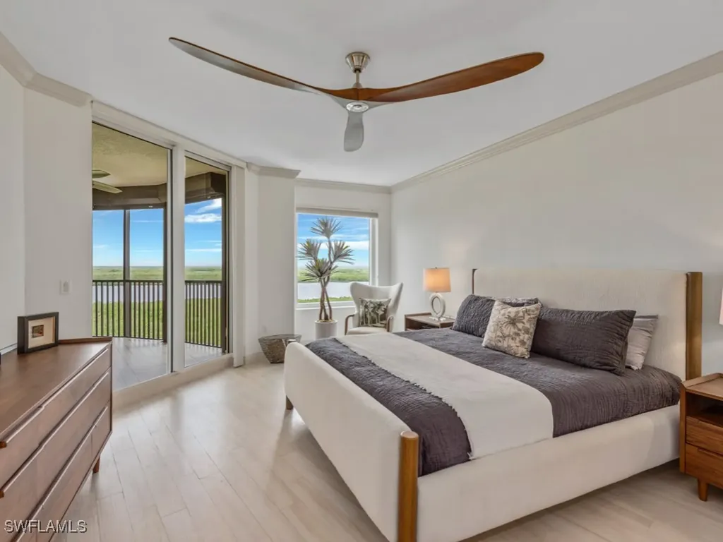 1050 Borghese Lane Naples FL 34114
