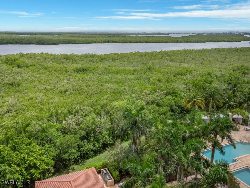 1050 Borghese Lane Naples FL 34114