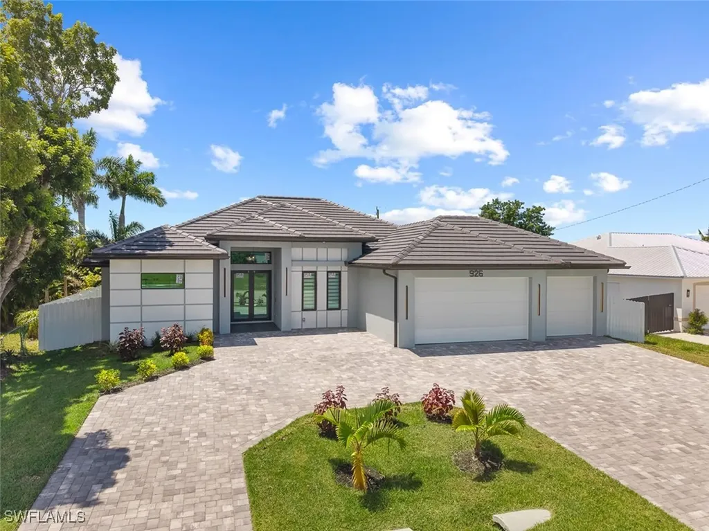 926 Gleason Parkway Cape Coral FL 33914