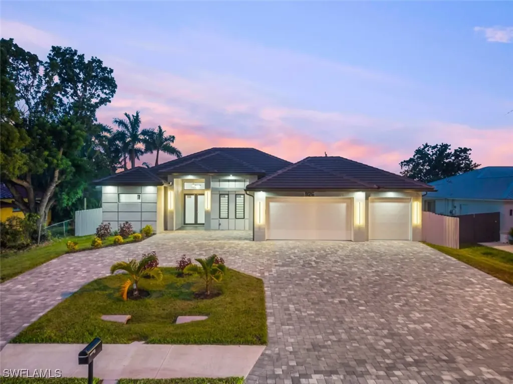 926 Gleason Parkway Cape Coral FL 33914