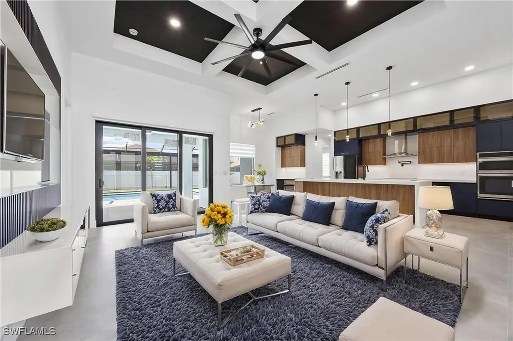 926 Gleason Parkway Cape Coral FL 33914