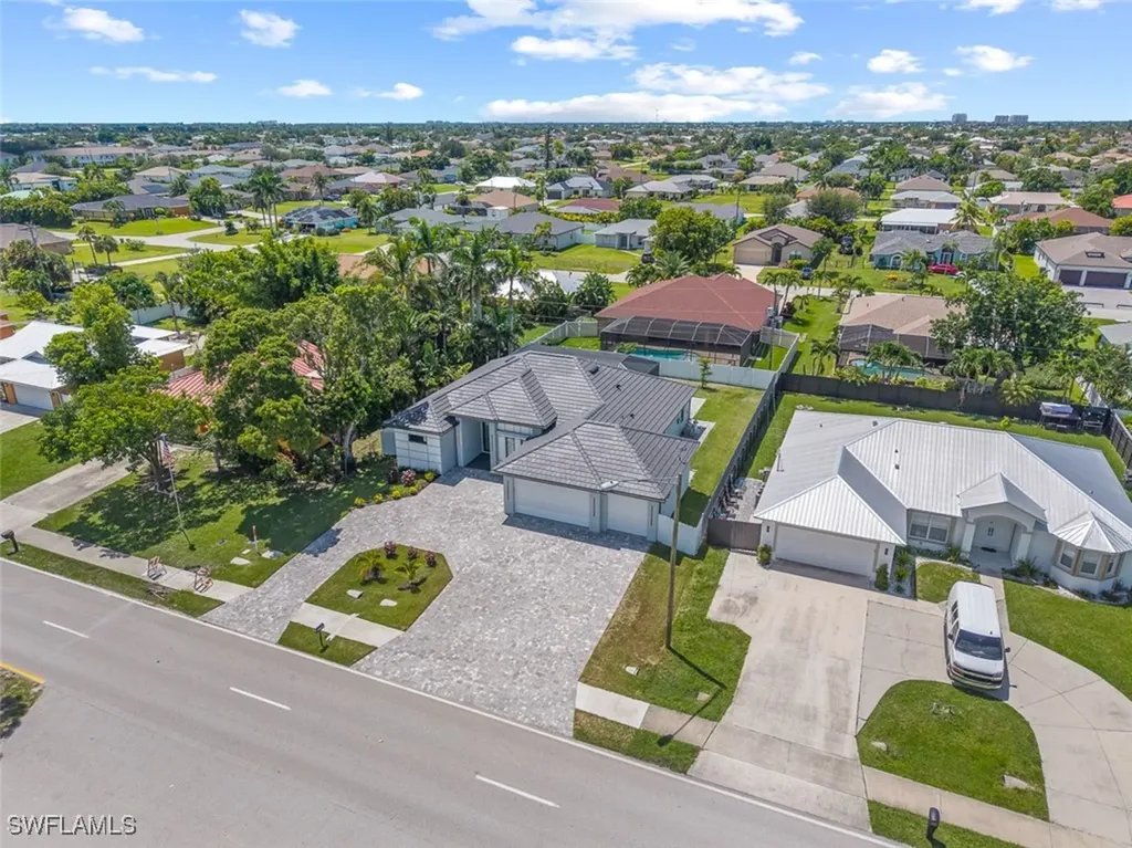 926 Gleason Parkway Cape Coral FL 33914
