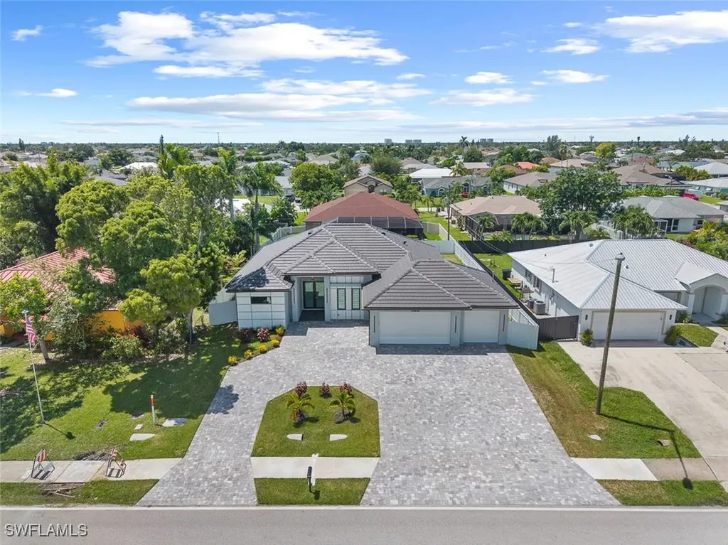 926 Gleason Parkway Cape Coral FL 33914