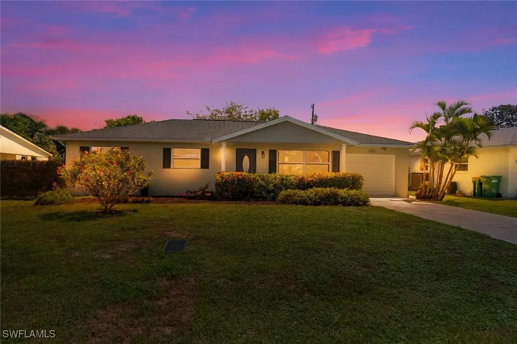 1136 Illinois Drive Naples FL 34103