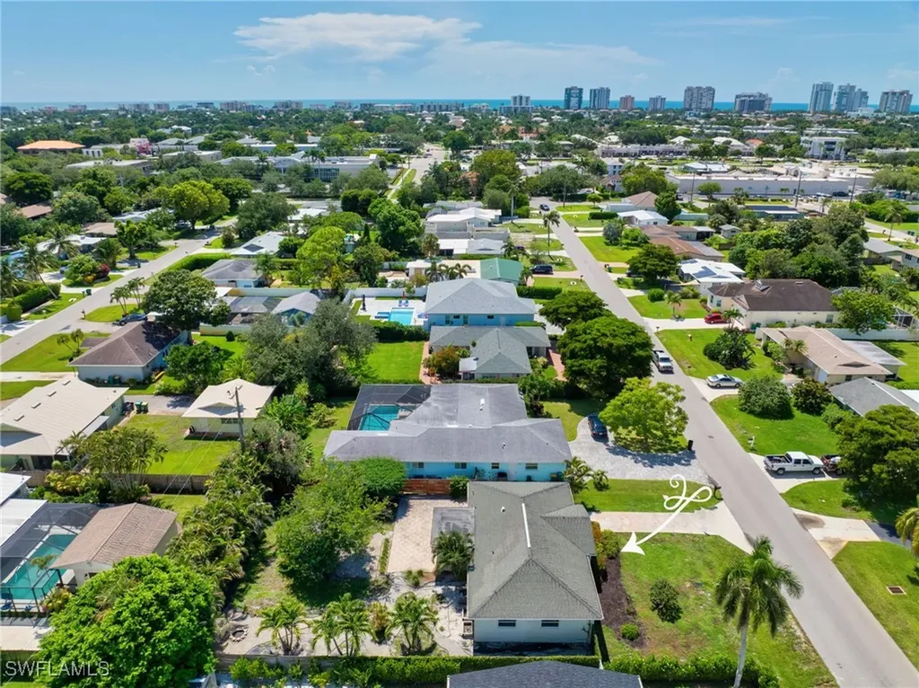 1136 Illinois Drive Naples FL 34103