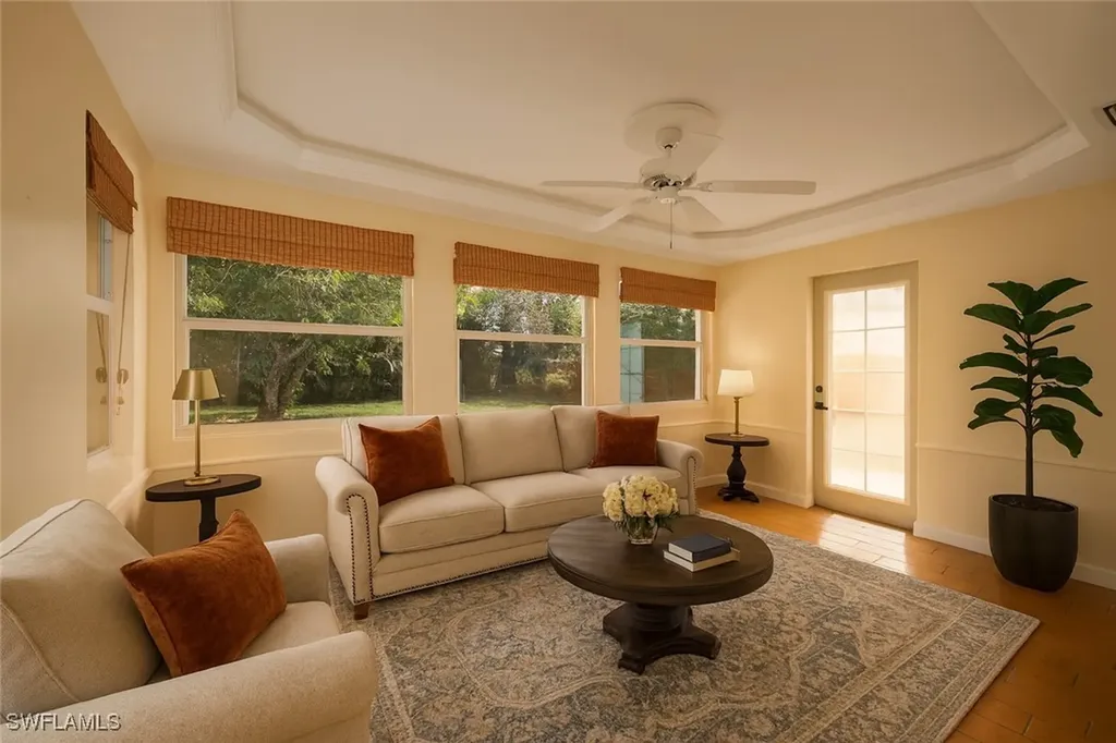 1136 Illinois Drive Naples FL 34103