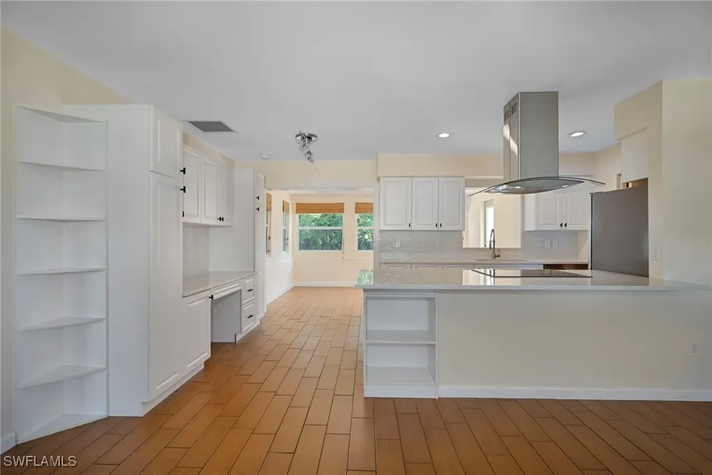 1136 Illinois Drive Naples FL 34103