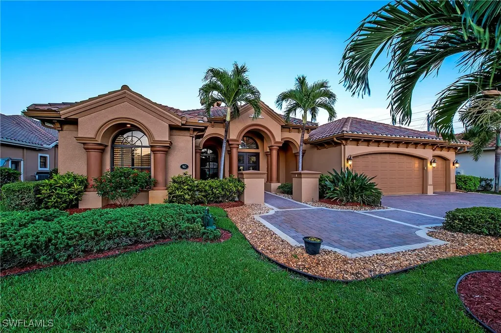 967 Tivoli Drive Naples FL 34104