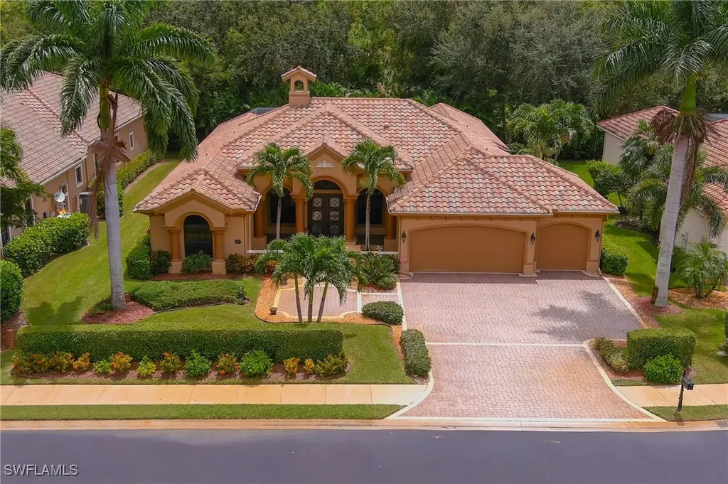 967 Tivoli Drive Naples FL 34104