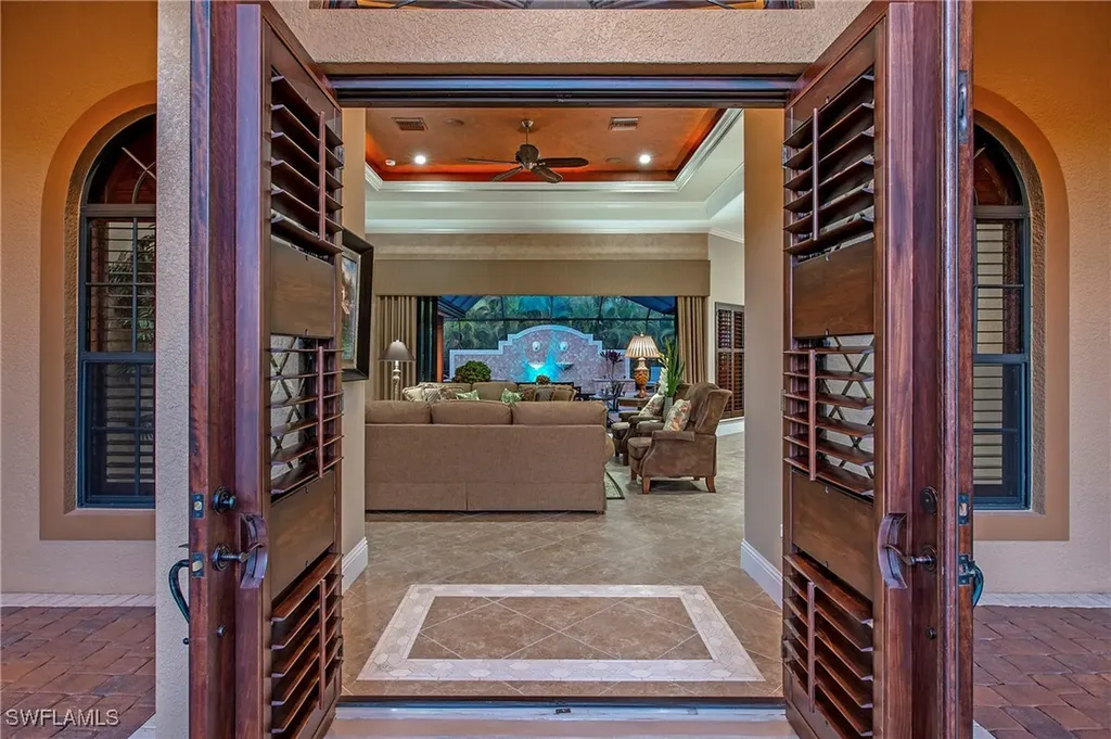 967 Tivoli Drive Naples FL 34104