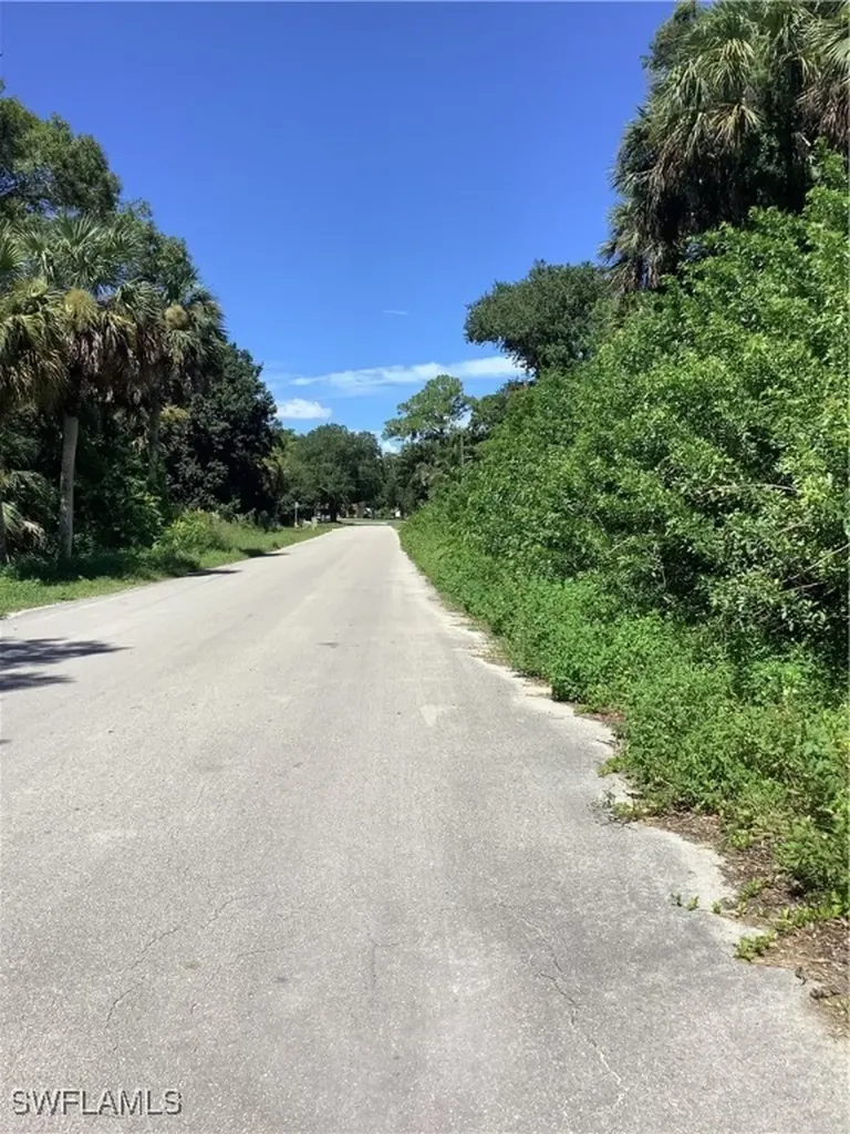 4910 N Miraham Drive Immokalee FL 34142