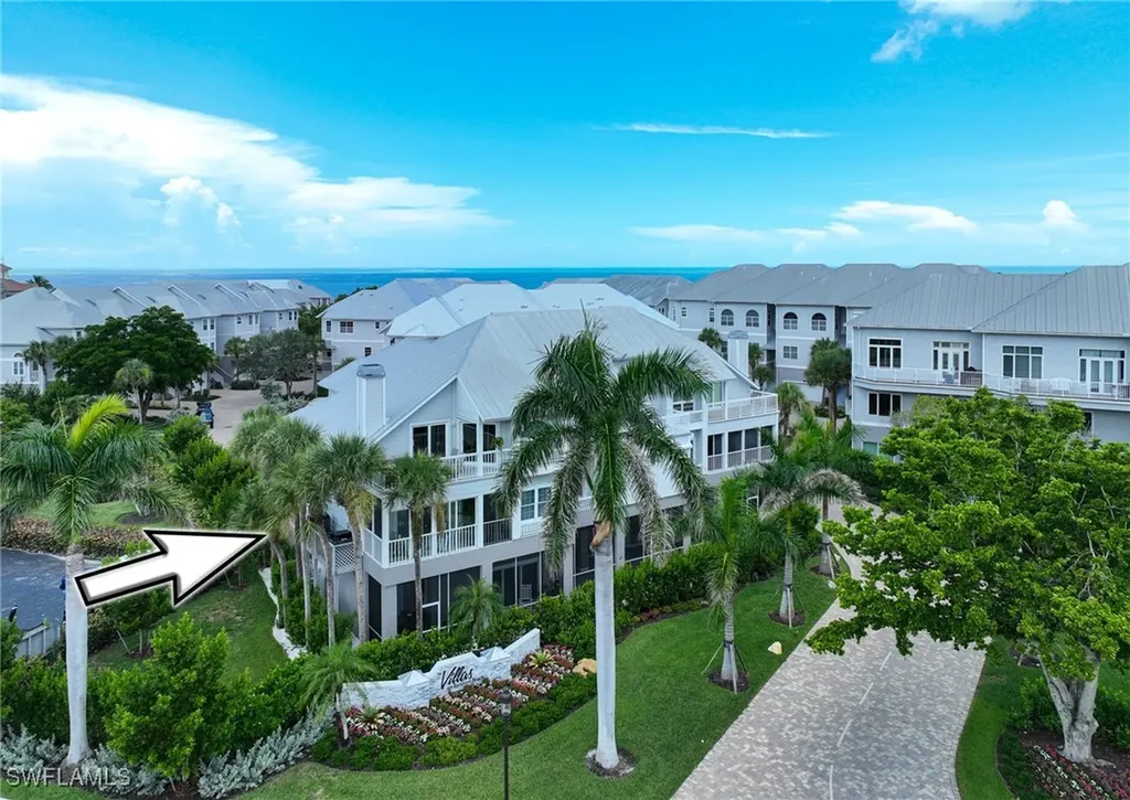 175 Barefoot Circle Bonita Springs FL 34134