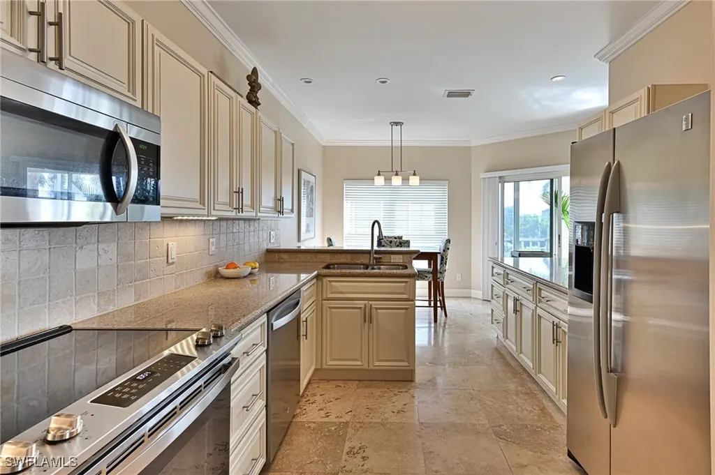 175 Barefoot Circle Bonita Springs FL 34134