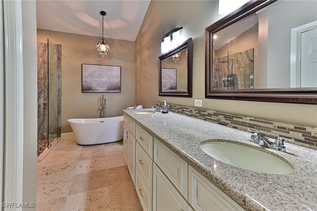 175 Barefoot Circle Bonita Springs FL 34134