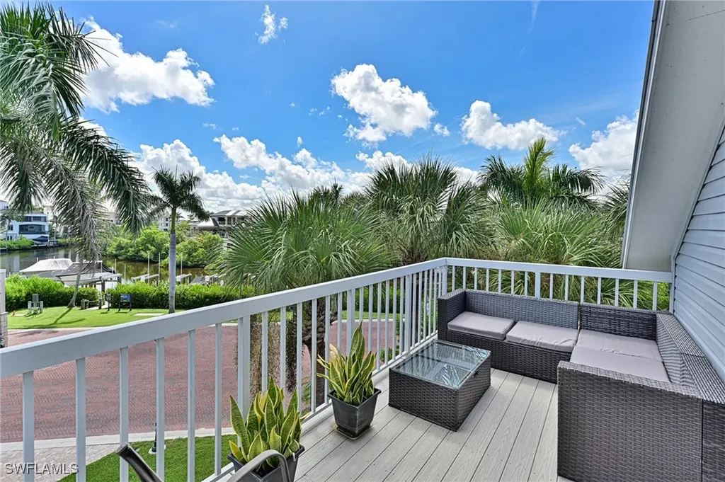 175 Barefoot Circle Bonita Springs FL 34134
