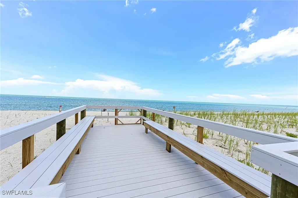 175 Barefoot Circle Bonita Springs FL 34134