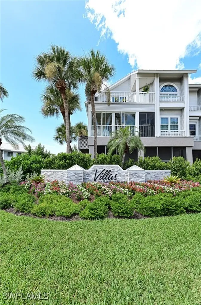 175 Barefoot Circle Bonita Springs FL 34134