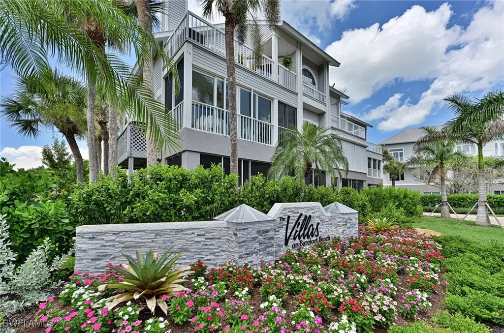 175 Barefoot Circle Bonita Springs FL 34134