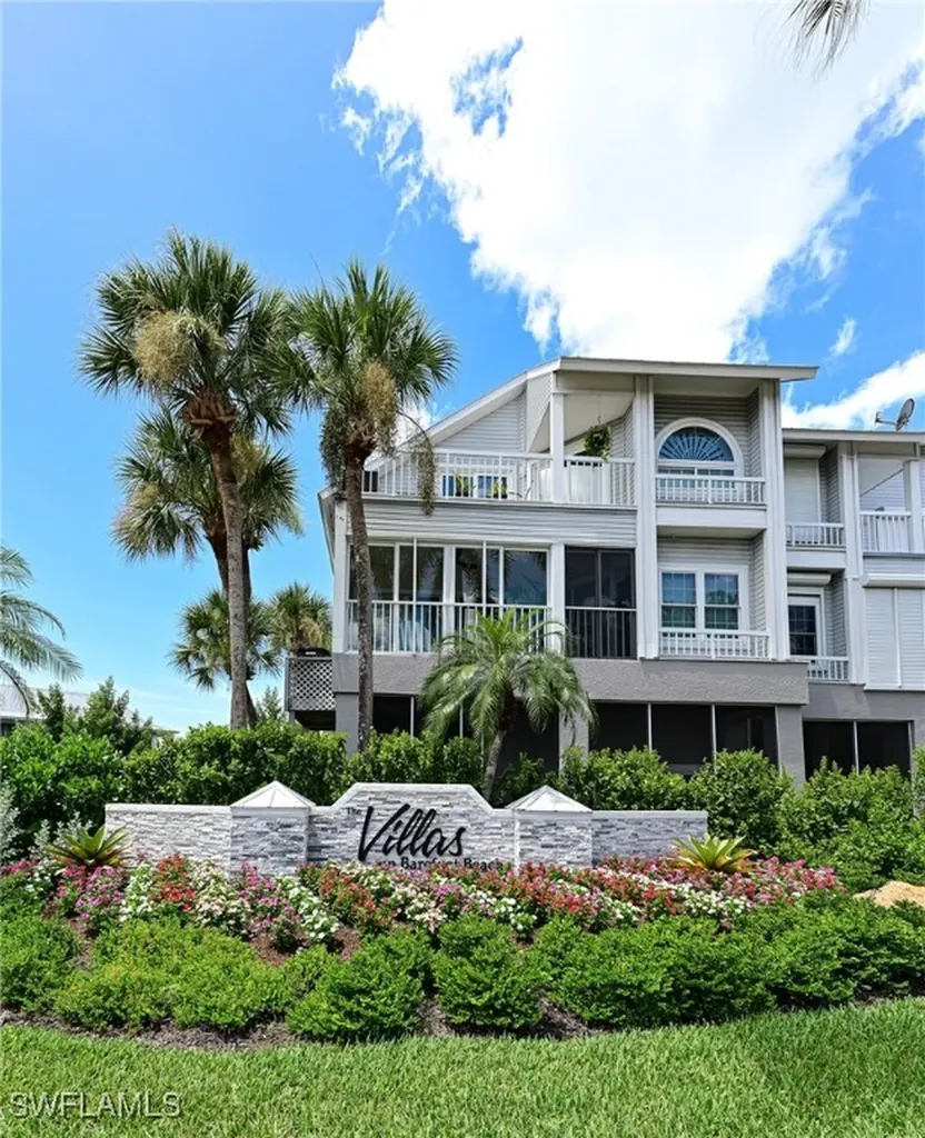 175 Barefoot Circle Bonita Springs FL 34134