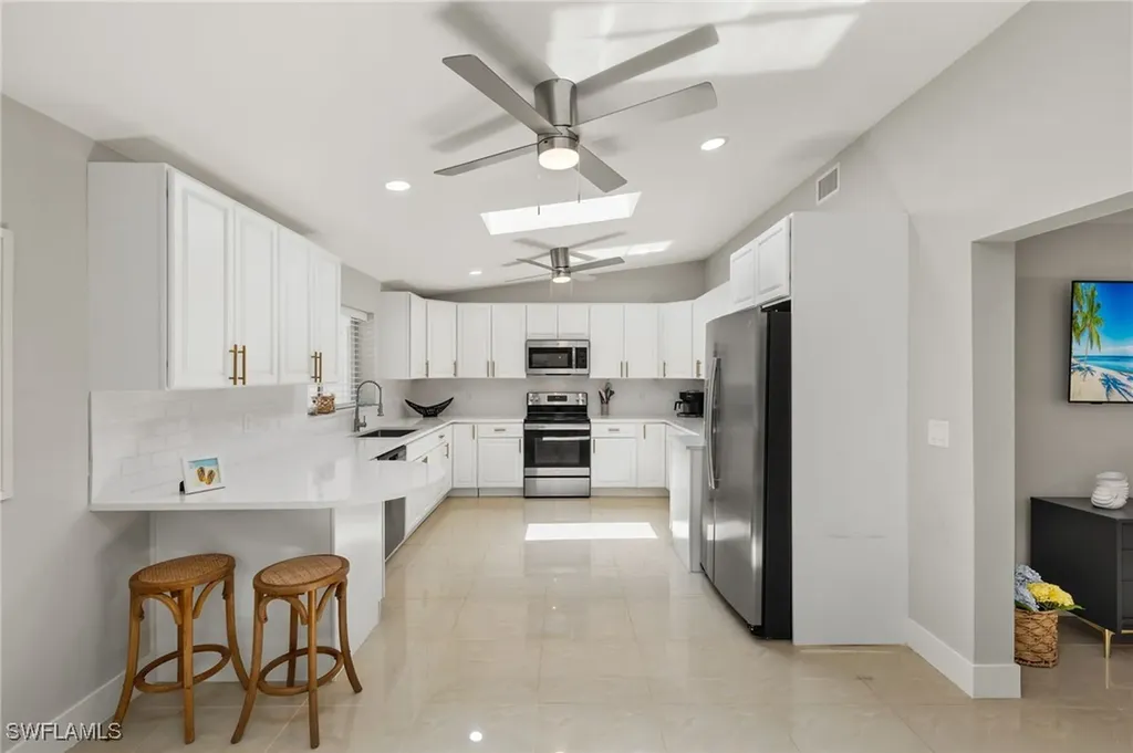 482 Tradewinds Avenue Naples FL 34108