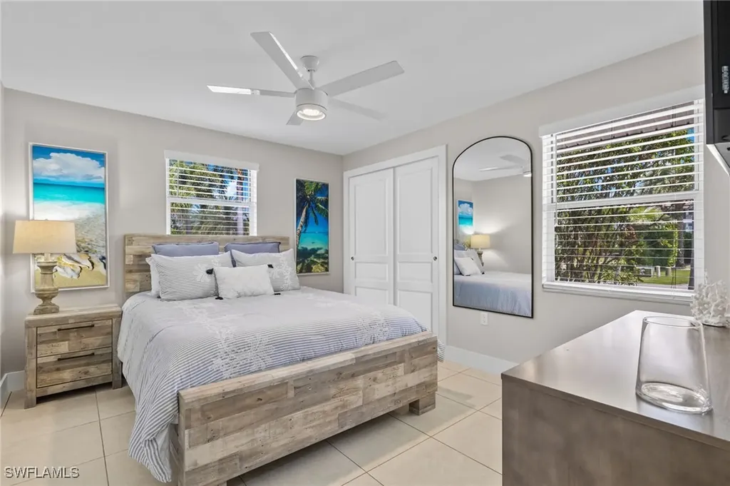 482 Tradewinds Avenue Naples FL 34108