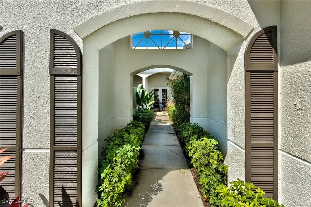4529 Cardinal Cove Lane Naples FL 34114