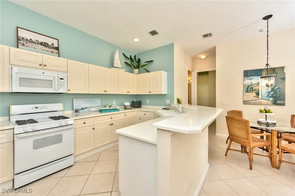 4529 Cardinal Cove Lane Naples FL 34114