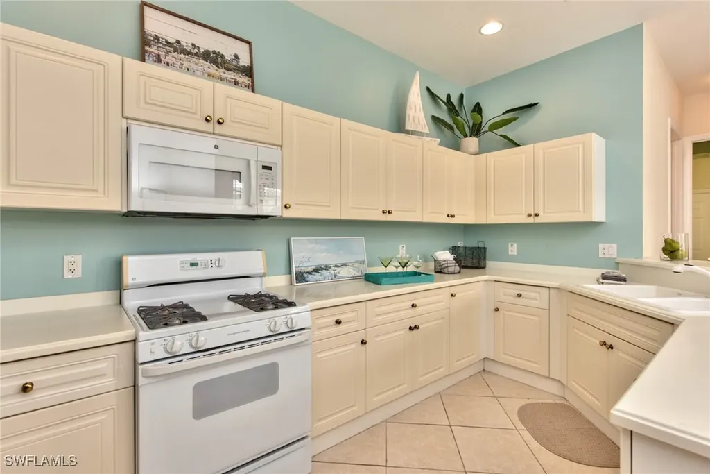 4529 Cardinal Cove Lane Naples FL 34114