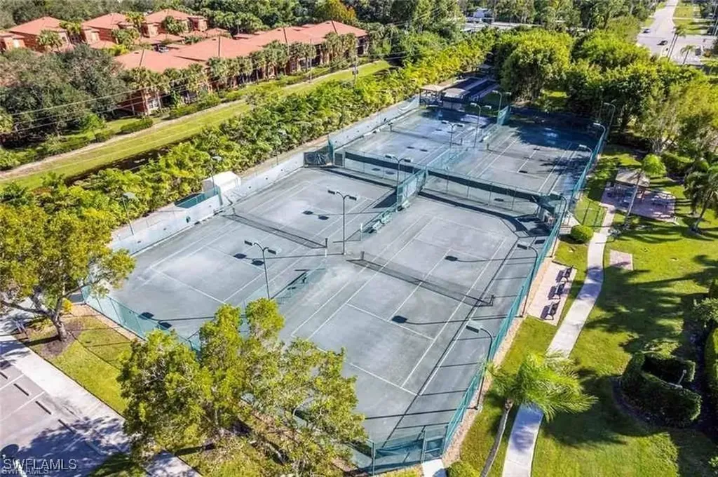6655 Huntington Lakes Circle Naples FL 34119