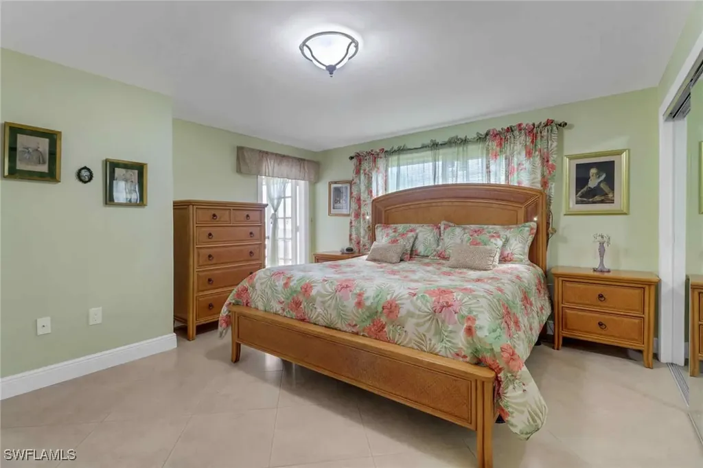 5595 Rattlesnake Hammock Road Naples FL 34113