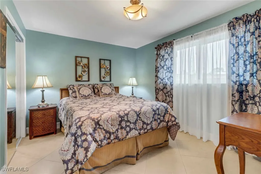 5595 Rattlesnake Hammock Road Naples FL 34113