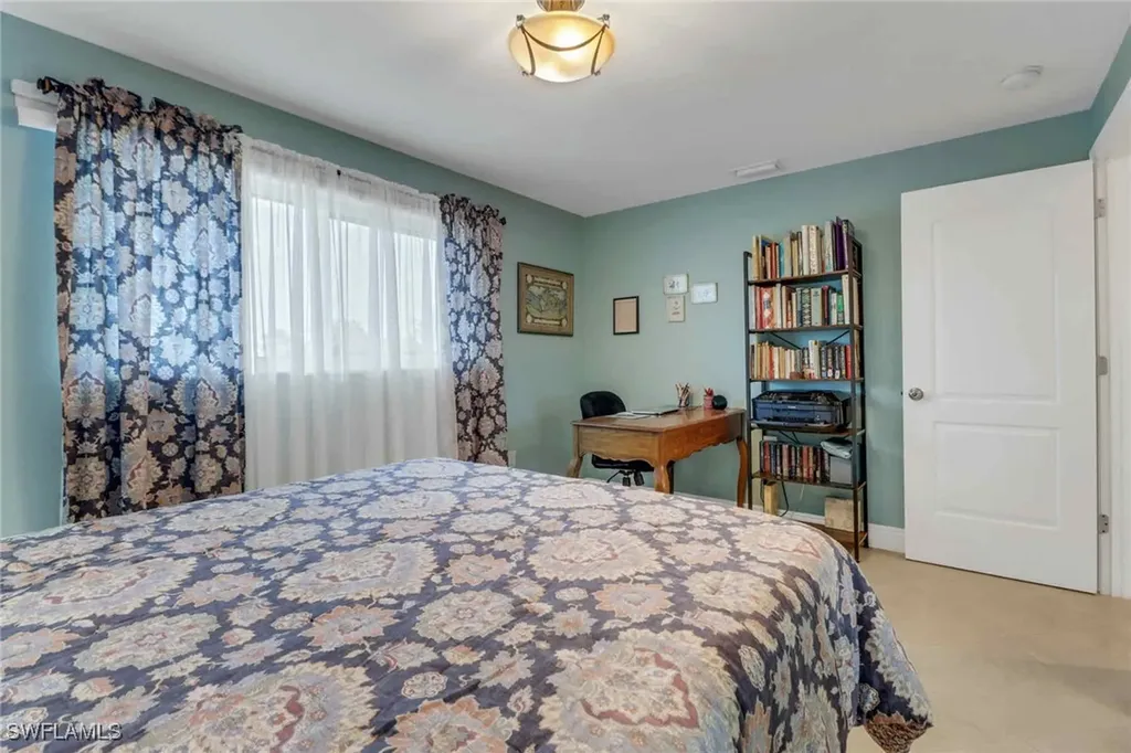 5595 Rattlesnake Hammock Road Naples FL 34113