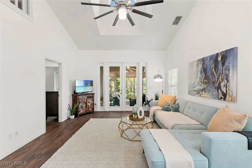 1733 San Bernadino Way Naples FL 34109