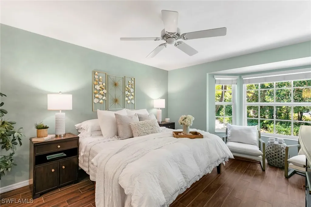 1733 San Bernadino Way Naples FL 34109